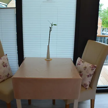 Apartment White Pearl
