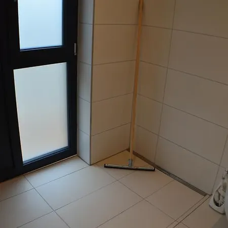 Apartment White Pearl *